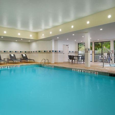 Hotel Courtyard By Marriott Kingston Esterno foto