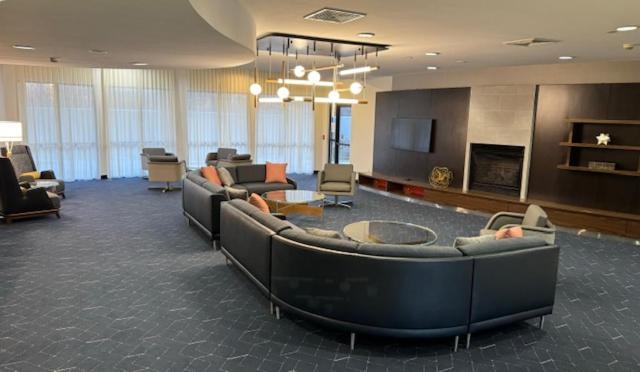 Hotel Courtyard By Marriott Kingston Esterno foto