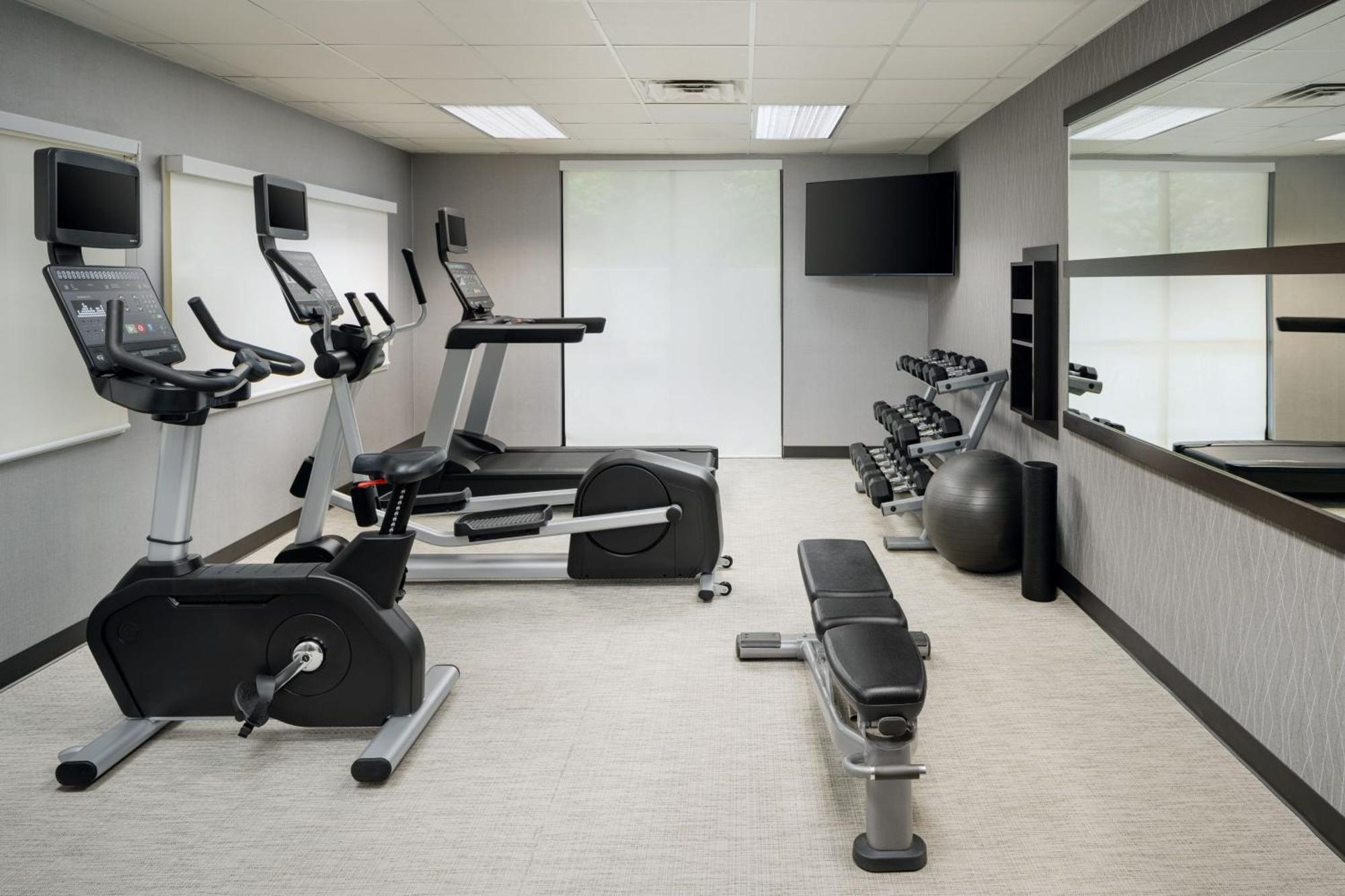 Hotel Courtyard By Marriott Kingston Esterno foto