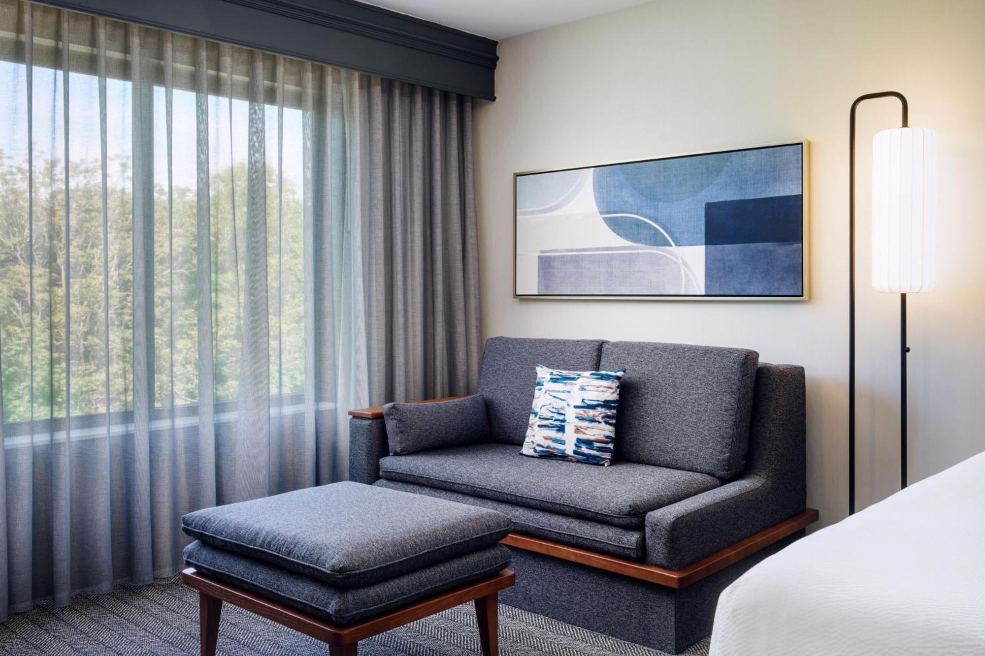 Hotel Courtyard By Marriott Kingston Esterno foto